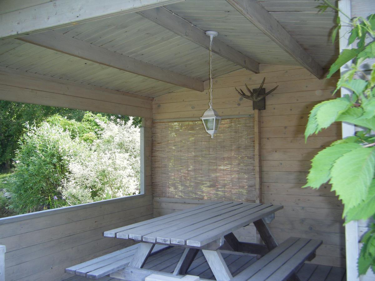 Kaju Guesthouses Nasva Exteriör bild