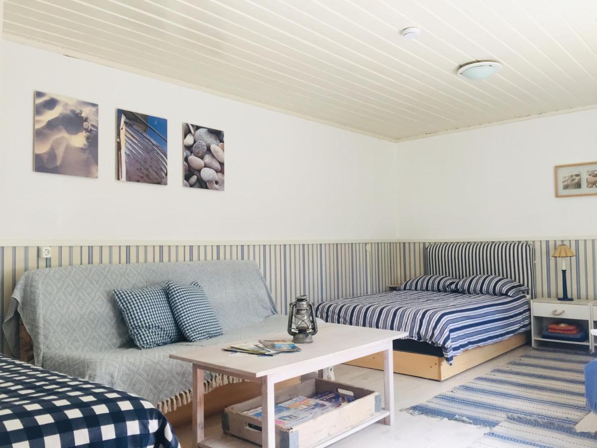 Kaju Guesthouses Nasva Exteriör bild