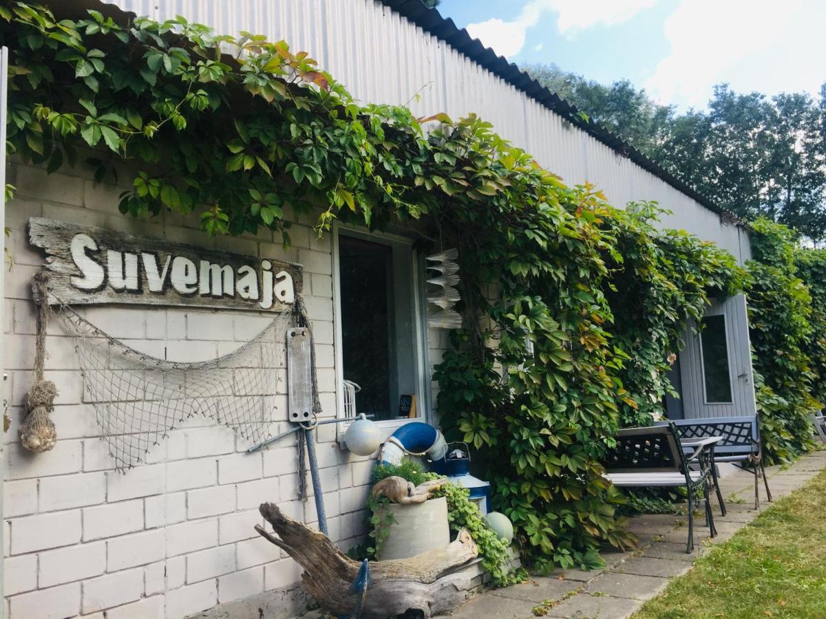 Kaju Guesthouses Nasva Exteriör bild